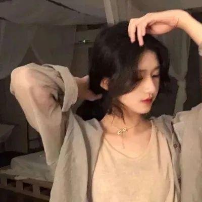 九零辣妻瘸腿村医是我娇夫